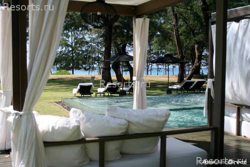 SALA Phuket Resort & Spa 35